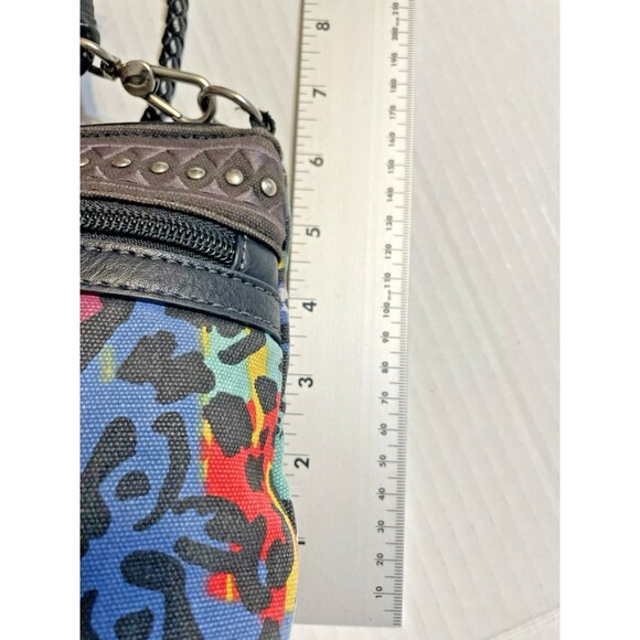 Sakroots Animal Print Bag Artist Circle Multi Spotted Wristlet Artist Circle - Picture 11 of 15